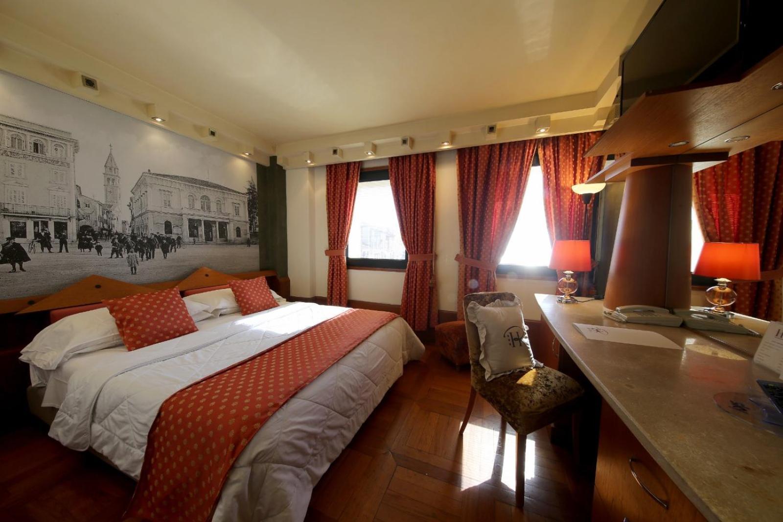 Hr Hotel Monfalcone Extérieur photo