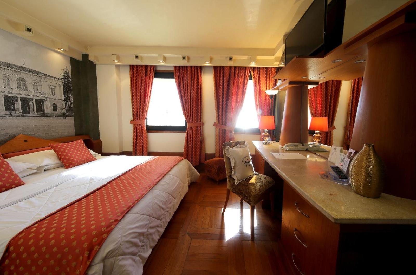 Hr Hotel Monfalcone Extérieur photo