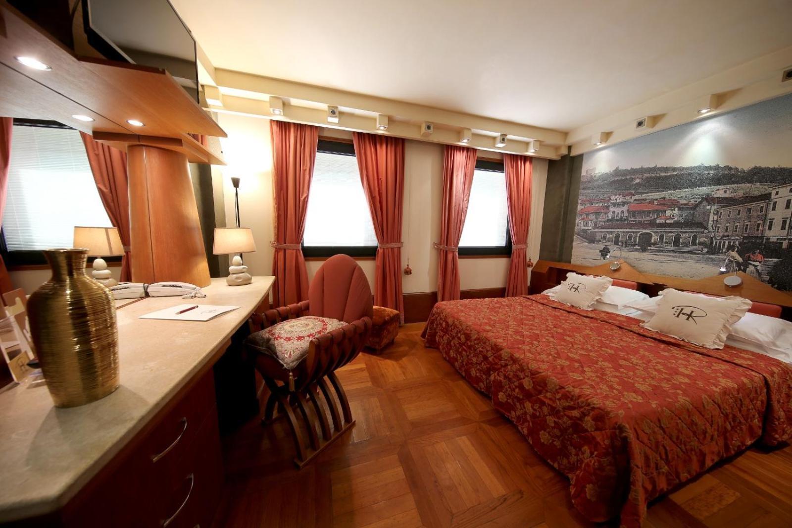 Hr Hotel Monfalcone Extérieur photo