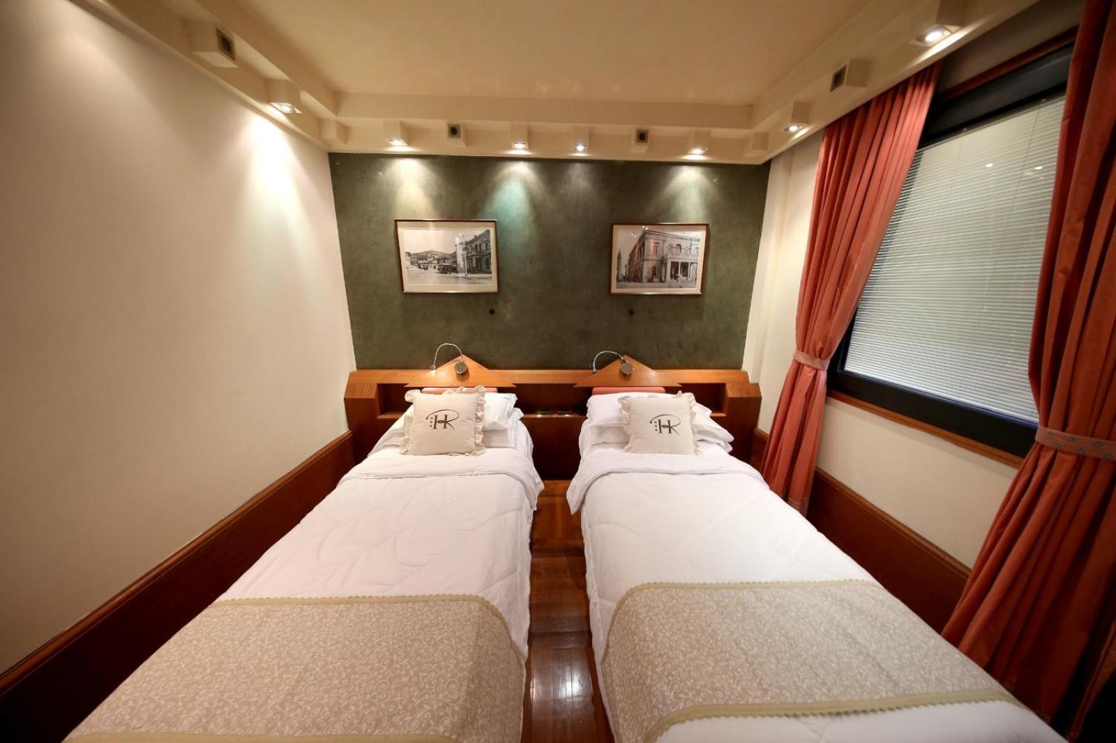 Hr Hotel Monfalcone Extérieur photo