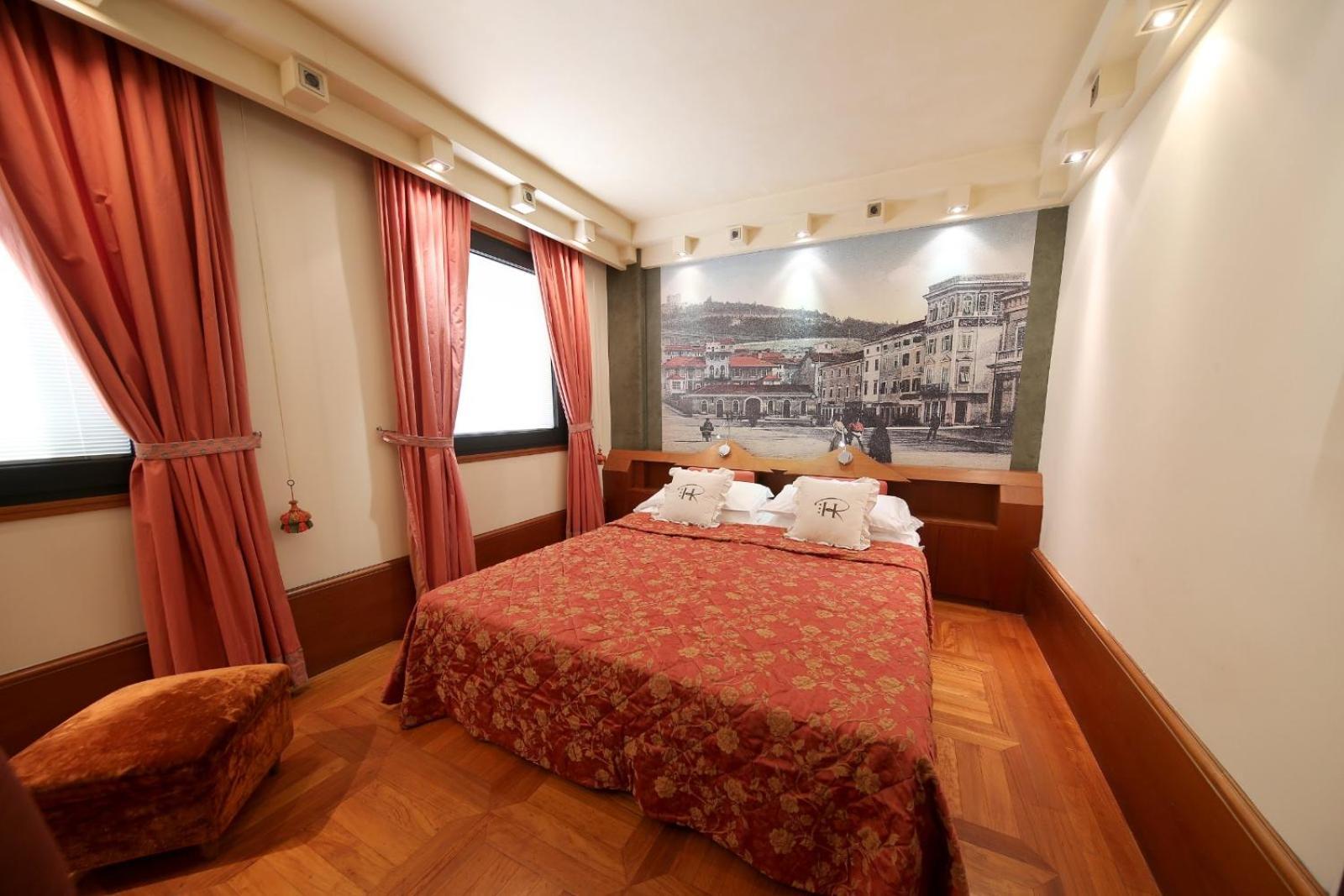 Hr Hotel Monfalcone Extérieur photo