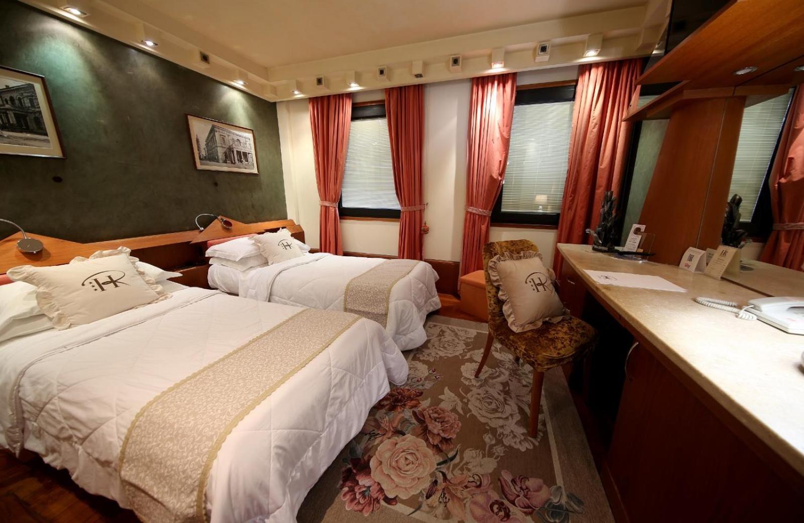 Hr Hotel Monfalcone Extérieur photo