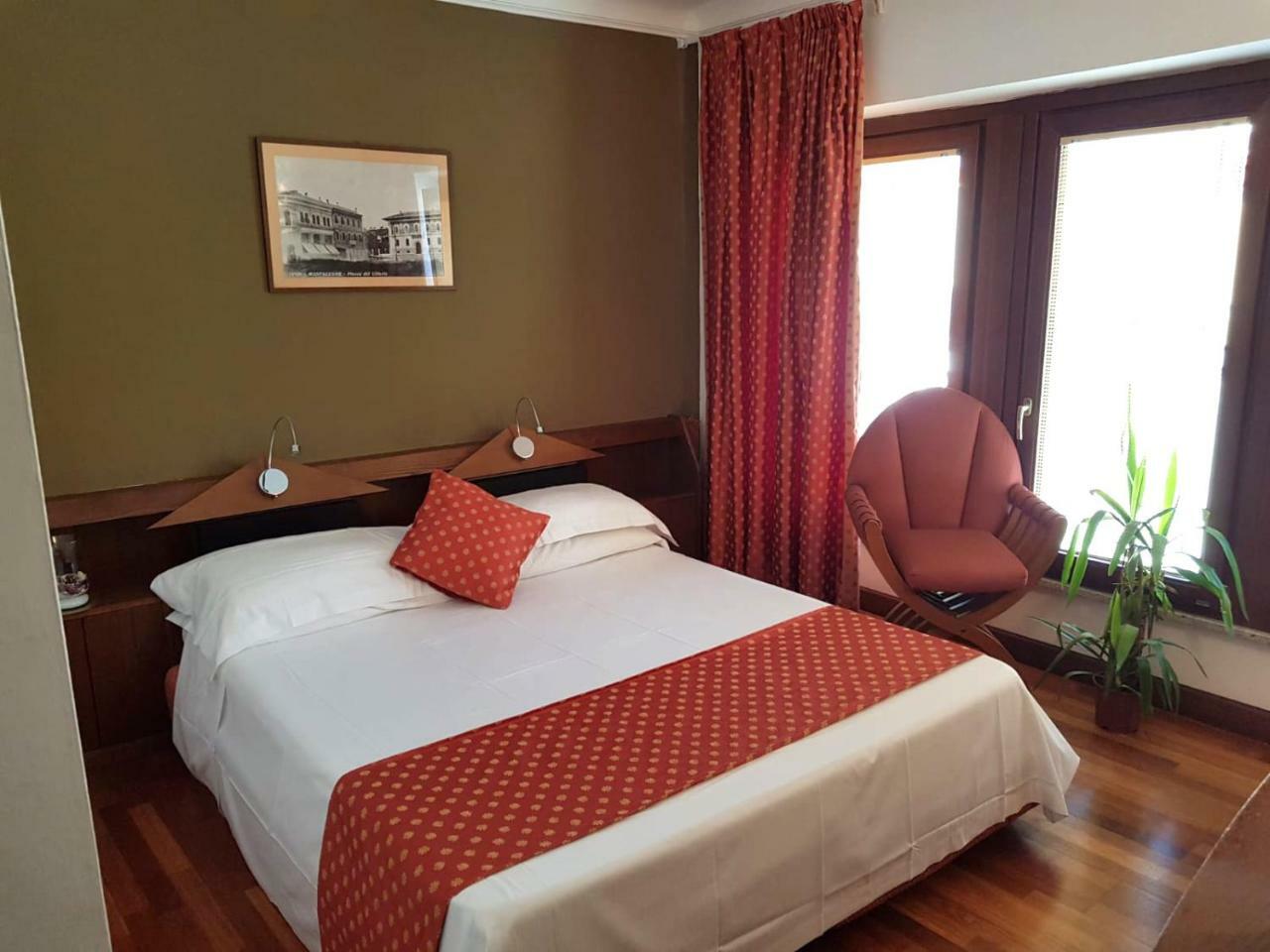Hr Hotel Monfalcone Extérieur photo