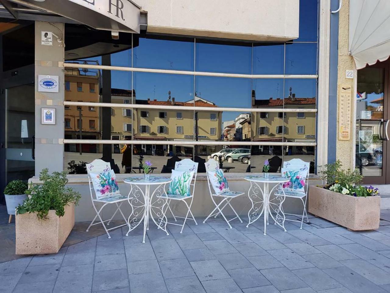 Hr Hotel Monfalcone Extérieur photo