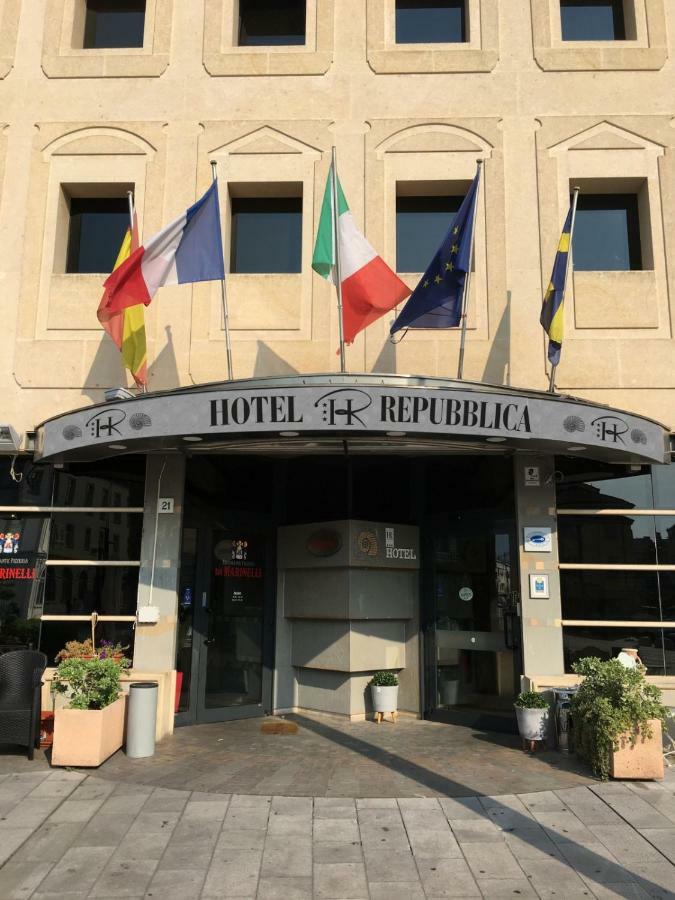 Hr Hotel Monfalcone Extérieur photo